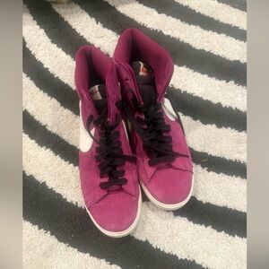 Nike Women's High-Top Sneakers in Magenta with White Swoosh